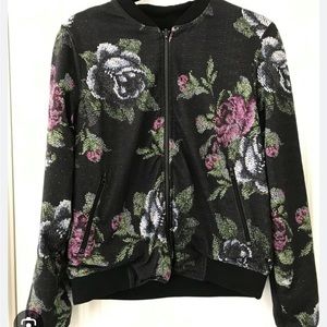 Lululemon Party Bomb Jacket Black Floral Rose Garden Reversible Bomber size 10